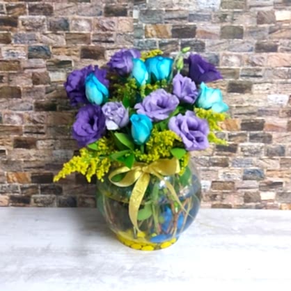 Mavi Güller Mor Lisyantuslar