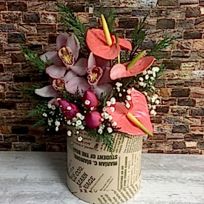 Kutuda Orkide ve Gül