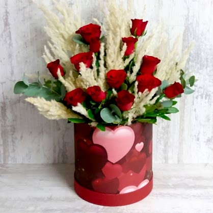 Kırmızı Gül ve Panpaslar