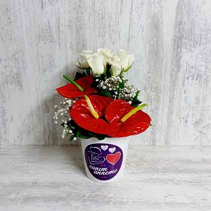 Antorium ve Güller Antorium ve Güller