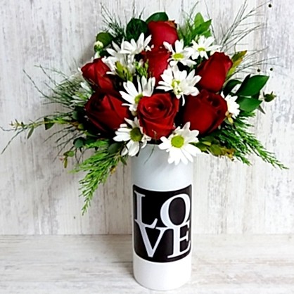 Love Vazoda Papatya ve Güller