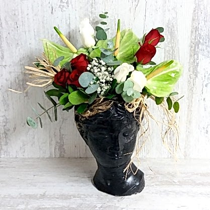 Helen Antoryum ve Güller