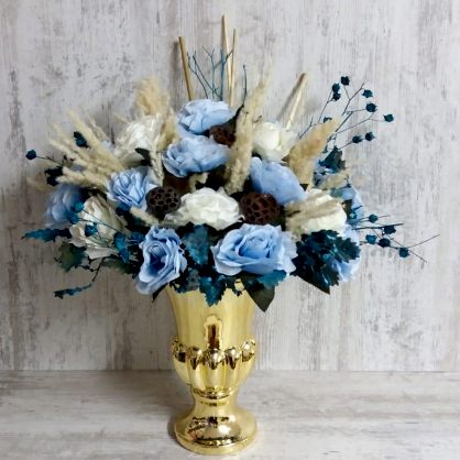 Gold Vazoda Yapay Çiçekler