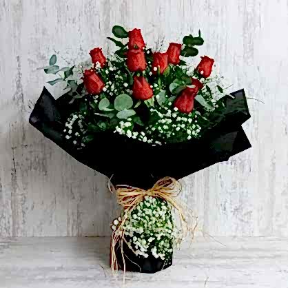 Siyah Tela Gül Buketi