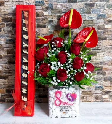 Antorium ve Harf Çikolata Antorium ve Harf Çikolata