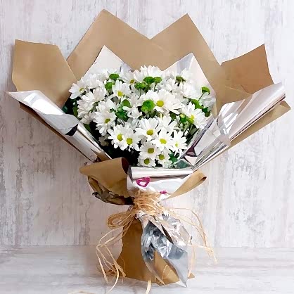 Süslü Papatya Buketi