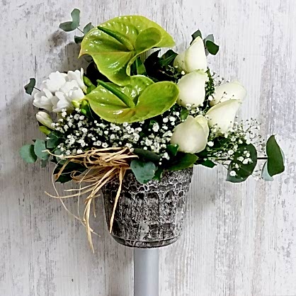 Yeşil Antorium ve Güller