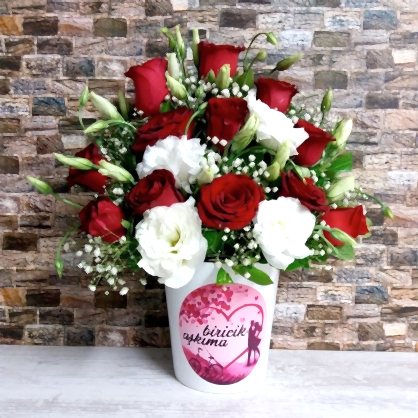 Çıkartmalı Kırmızı Gül