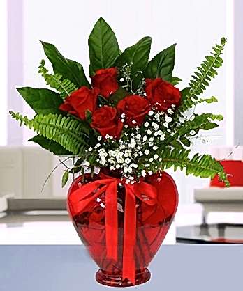 Kalp Vazo 5 Kırmızı Gül