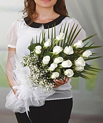 15 Beyaz Gül Buketi