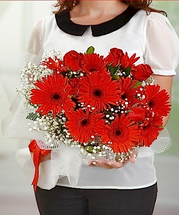 Kırmızı Gerbera Gül Buketi