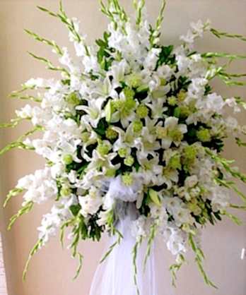 Zarif Beyaz Ferforje