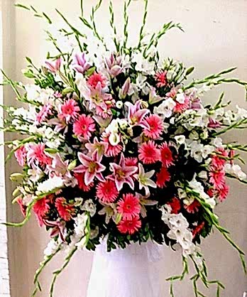 Beyaz Pembe Ferforje