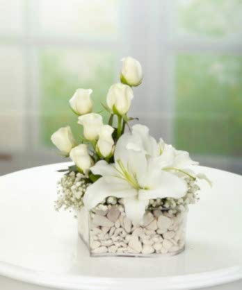 Özel Beyaz Kalp Gül Lilyum