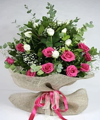 Pembe Beyaz Gül Buketi